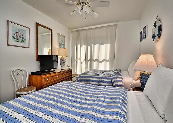 Surfside 204
