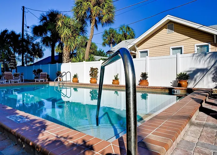 Surfside 204 Apartment Clearwater Beach